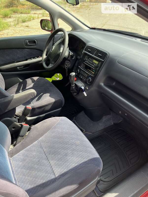 Минивэн Honda Stream 2001 в Полтаве