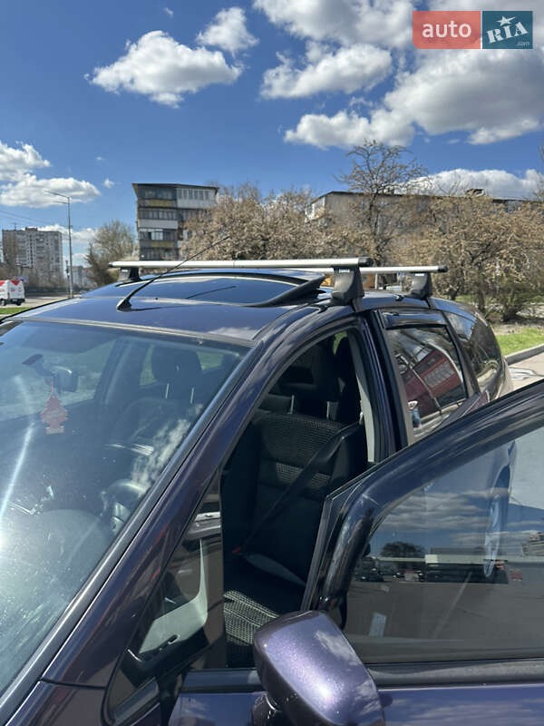 Минивэн Honda Stream 2005 в Киеве