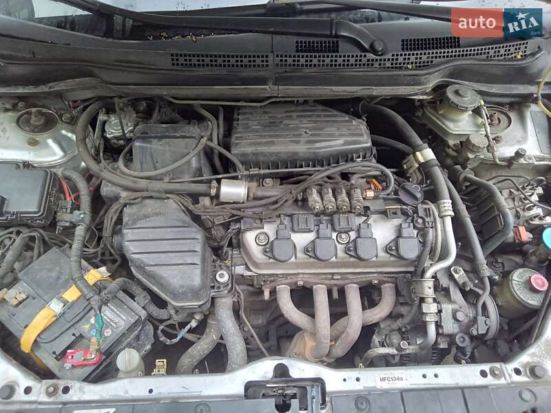 Минивэн Honda Stream 2001 в Киеве