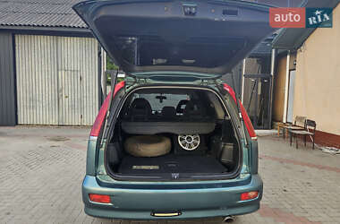 Минивэн Honda Stream 2001 в 