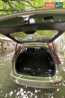 Минивэн Honda Stream 2003 в 