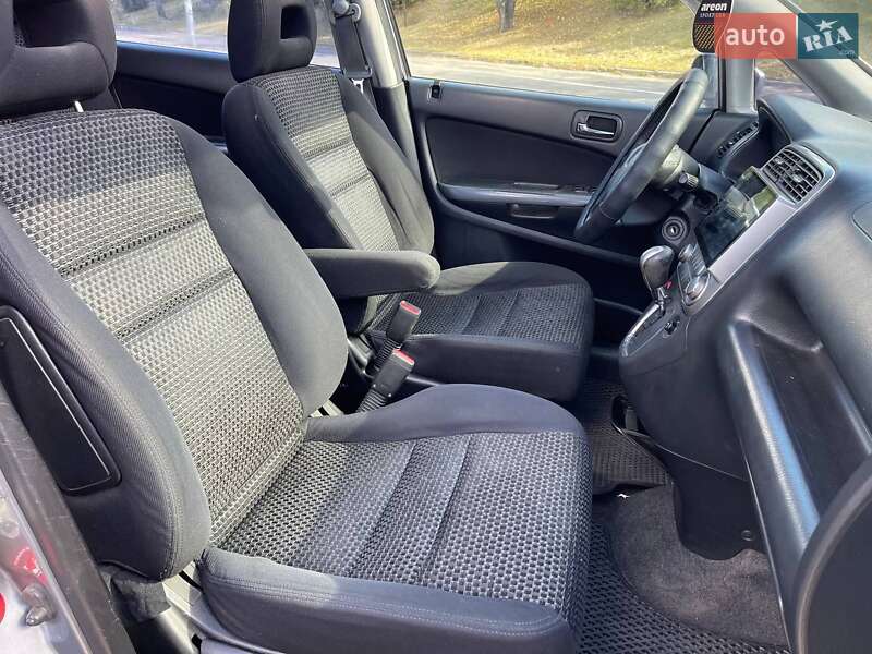 Минивэн Honda Stream 2004 в Конотопе