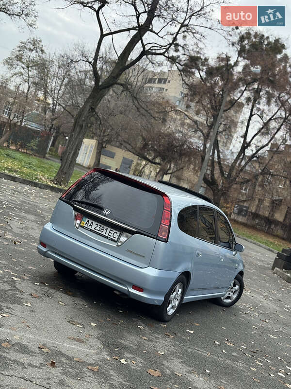 Минивэн Honda Stream 2004 в Киеве фото 5 Минивэн Honda Stream 2004 в Киеве