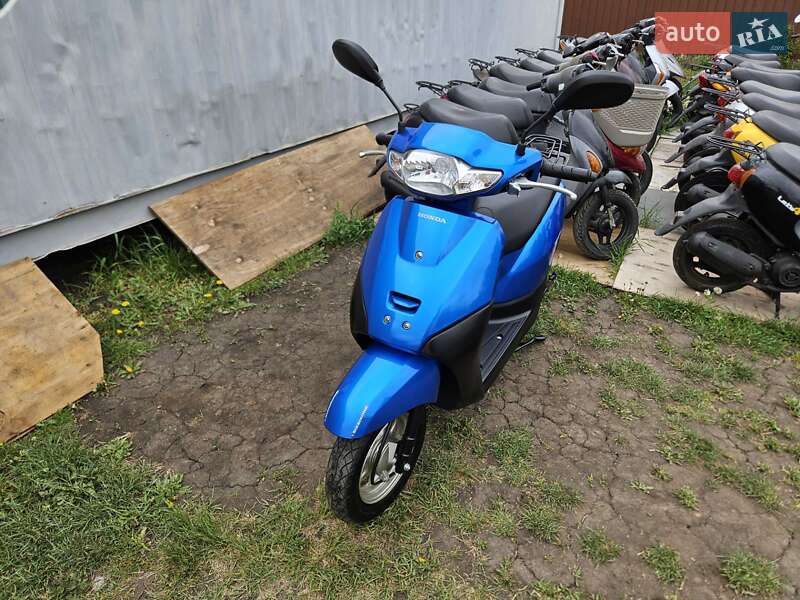 Honda Tact AF-79 2017
