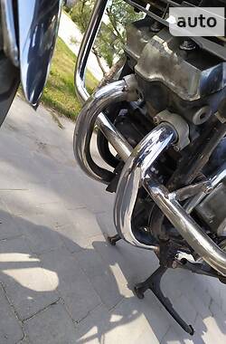 Мотоцикл Круизер Honda VF 1000R 1984 в 