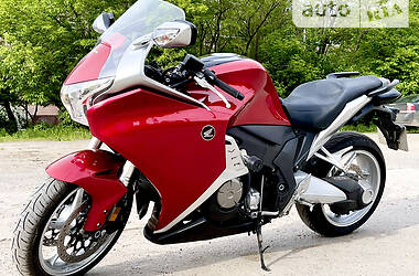 Мотоцикл Спорт-туризм Honda VFR 1200F 2010 в Дніпрі