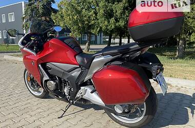 Мотоцикл Спорт-туризм Honda VFR 1200F 2012 в Сумах