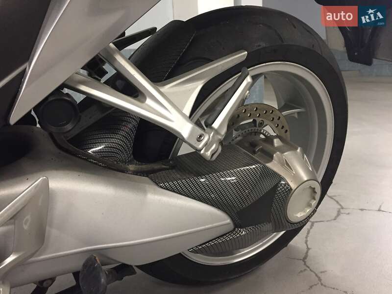 Мотоцикл Спорт-туризм Honda VFR 1200F 2010 в Киеве фото 3 Мотоцикл Спорт-туризм Honda VFR 1200F 2010 в Киеве