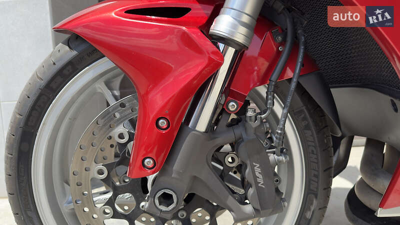 Мотоцикл Спорт-туризм Honda VFR 1200F 2011 в Одесі