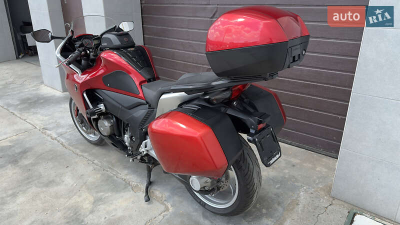 Мотоцикл Спорт-туризм Honda VFR 1200F 2011 в Одесі