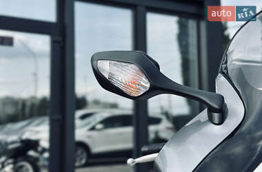 Мотоцикл Спорт-туризм Honda VFR 1200F 2010 в 