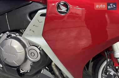 Мотоцикл Спорт-туризм Honda VFR 1200F 2010 в 