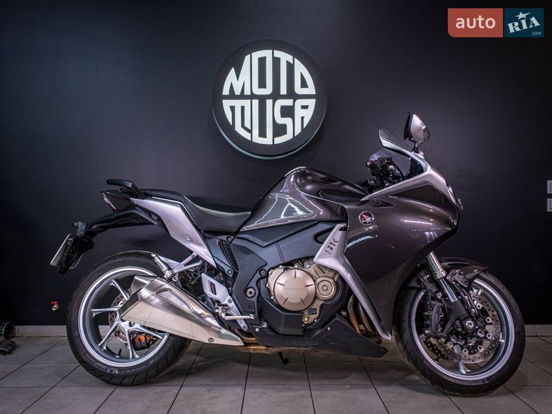 Honda VFR 1200F 2014 Honda VFR 1200F 2014