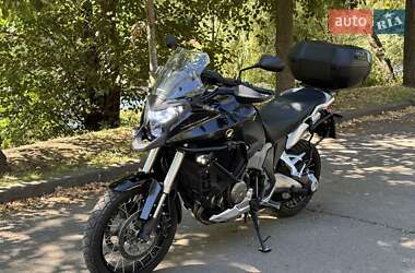 Мотоцикл Туризм Honda VFR 1200X Crosstourer 2012 в 
