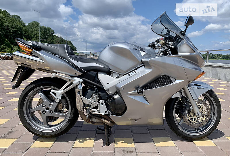 Мотоцикл Спорт-туризм Honda VFR 800 2005 в Киеве