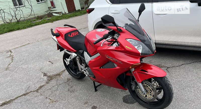 Мотоцикл Спорт-туризм Honda VFR 800F Interceptor 2003 в Киеве