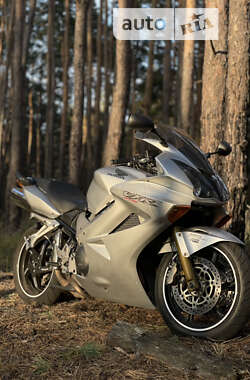 Мотоцикл Спорт-туризм Honda VFR 800F Interceptor 2003 в Лубнах