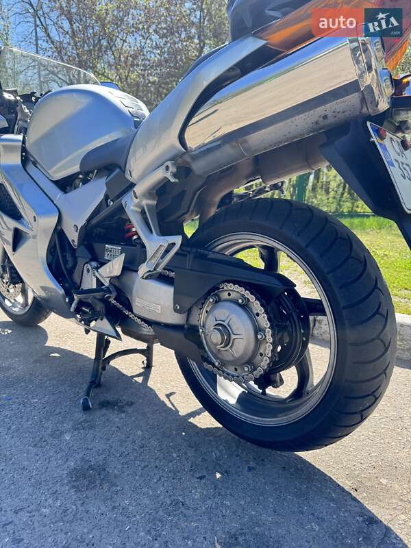 Мотоцикл Спорт-туризм Honda VFR 800F Interceptor 2004 в Смеле фото 8 Мотоцикл Спорт-туризм Honda VFR 800F Interceptor 2004 в Смеле