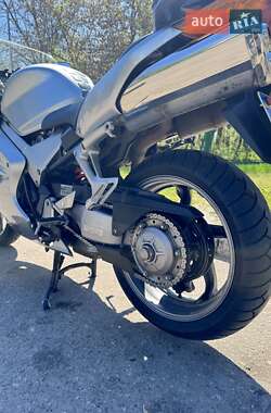 Мотоцикл Спорт-туризм Honda VFR 800F Interceptor 2004 в 