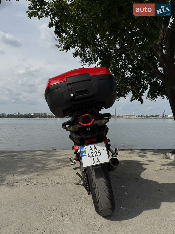 Мотоцикл Спорт-туризм Honda VFR 800F Interceptor 2014 в Дніпрі