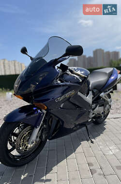 Мотоцикл Спорт-туризм Honda VFR 800F Interceptor 2003 в 