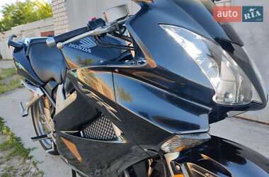 Мотоцикл Спорт-туризм Honda VFR 800F Interceptor 2008 в 