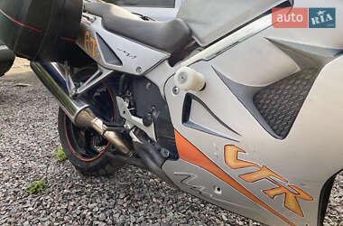 Мотоцикл Спорт-туризм Honda VFR 800F Interceptor 1999 в Хмільнику