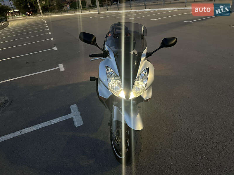 Мотоцикл Спорт-туризм Honda VFR 800F Interceptor 2002 в Тернополе