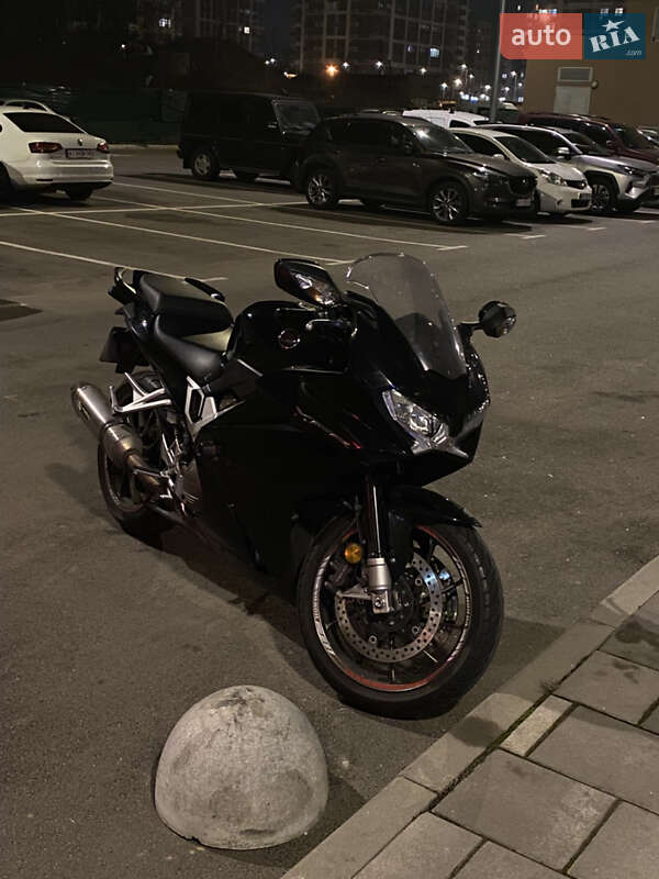 Мотоцикл Спорт-туризм Honda VFR 800F Interceptor 2015 в Києві