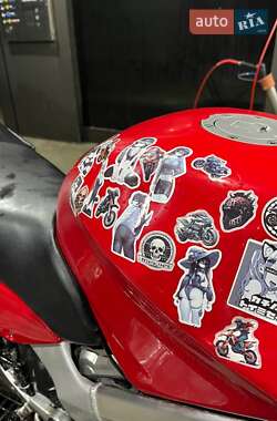 Мотоцикл Спорт-туризм Honda VFR 800F Interceptor 2000 в 