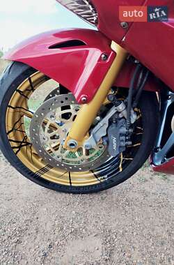 Мотоцикл Спорт-туризм Honda VFR 800F Interceptor 2003 в 