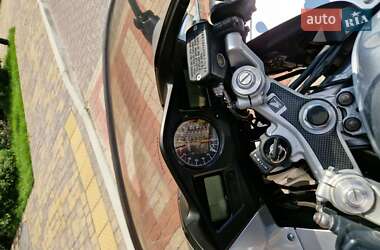 Мотоцикл Спорт-туризм Honda VFR 800F Interceptor 2005 в 