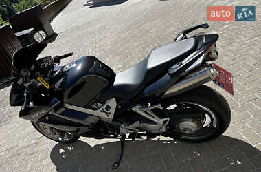 Мотоцикл Спорт-туризм Honda VFR 800F Interceptor 2006 в 