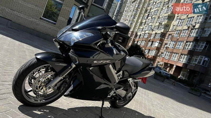 Мотоцикл Спорт-туризм Honda VFR 800F Interceptor 2006 в Києві