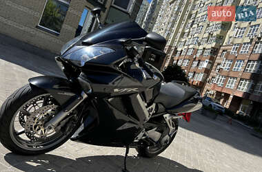 Мотоцикл Спорт-туризм Honda VFR 800F Interceptor 2006 в 