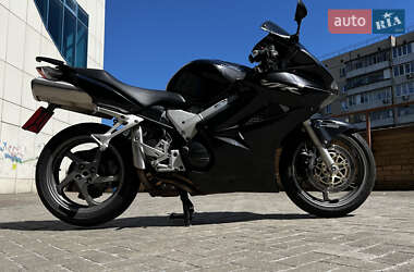 Мотоцикл Спорт-туризм Honda VFR 800F Interceptor 2006 в 