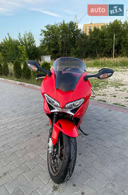 Мотоцикл Спорт-туризм Honda VFR 800F Interceptor 2015 в 