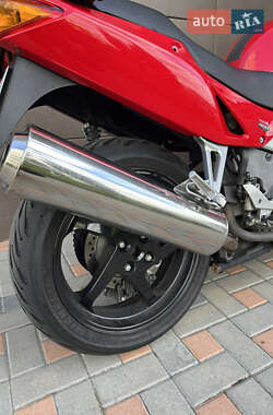 Мотоцикл Спорт-туризм Honda VFR 800F Interceptor 1999 в 