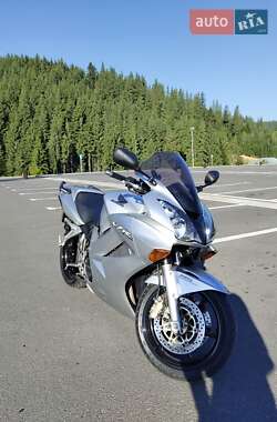 Мотоцикл Спорт-туризм Honda VFR 800F Interceptor 2003 в Ковелі
