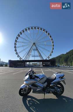 Мотоцикл Спорт-туризм Honda VFR 800F Interceptor 2003 в 