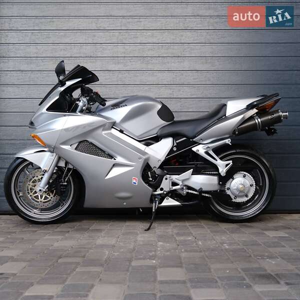 Мотоцикл Без обтікачів (Naked bike) Honda VFR 800F Interceptor 2005 в Білій Церкві