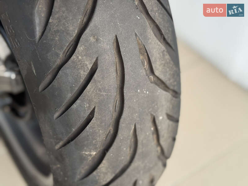 Мотоцикл Спорт-туризм Honda VFR 800F Interceptor 2004 в Києві фото 27 Мотоцикл Спорт-туризм Honda VFR 800F Interceptor 2004 в Києві