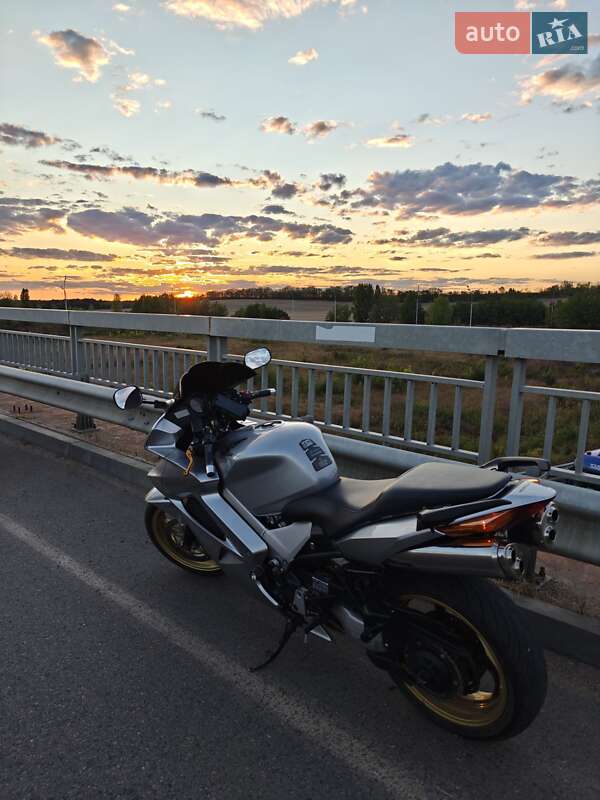 Мотоцикл Спорт-туризм Honda VFR 800F Interceptor 2005 в Любашівці