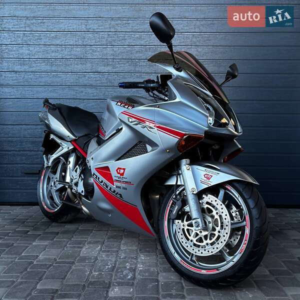 Honda VFR 800F Interceptor 2006