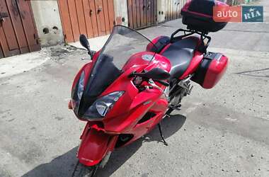 Мотоцикл Спорт-туризм Honda VFR 800F Interceptor 2004 в 