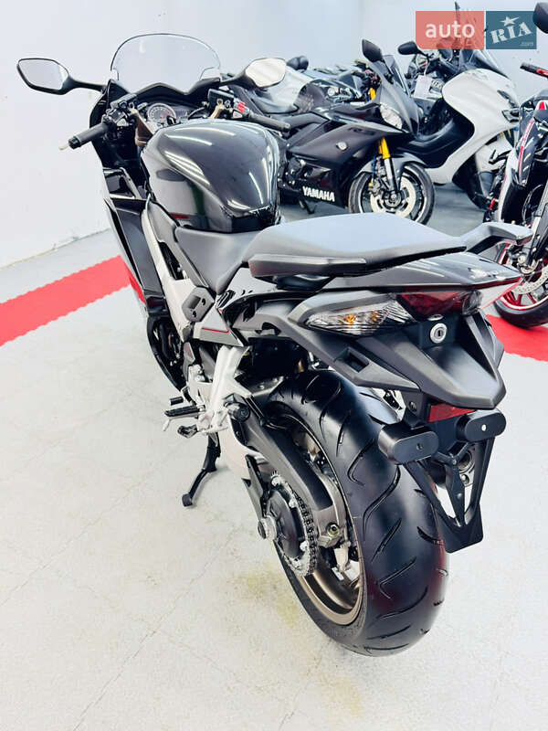 Спортбайк Honda VFR 800F Interceptor 2014 в Одессе фото 9 Спортбайк Honda VFR 800F Interceptor 2014 в Одессе