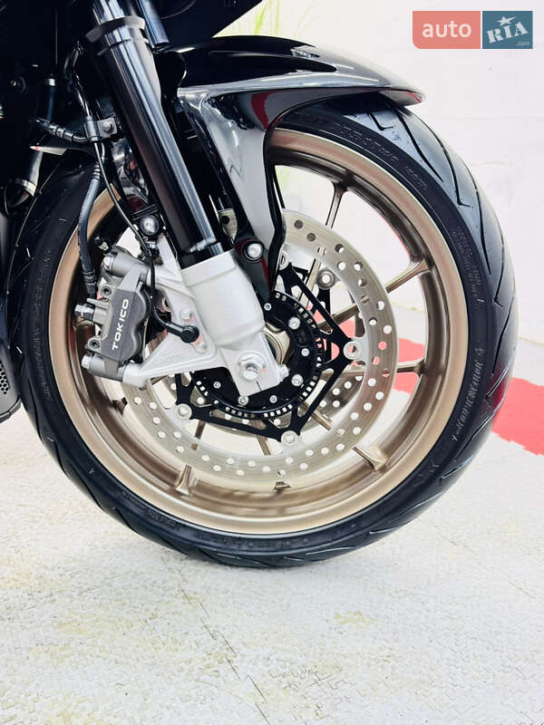 Спортбайк Honda VFR 800F Interceptor 2014 в Одессе фото 12 Спортбайк Honda VFR 800F Interceptor 2014 в Одессе