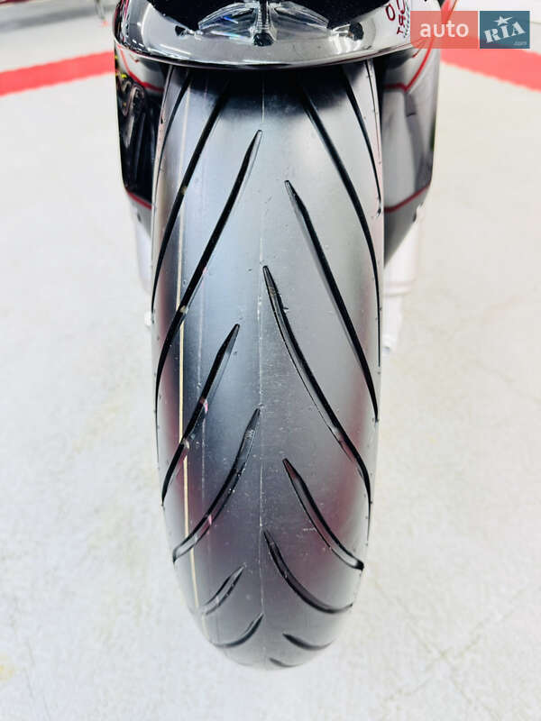 Спортбайк Honda VFR 800F Interceptor 2014 в Одессе фото 18 Спортбайк Honda VFR 800F Interceptor 2014 в Одессе