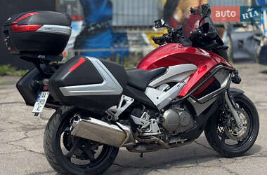 Мотоцикл Спорт-туризм Honda VFR 800X Crossrunner 2012 в 