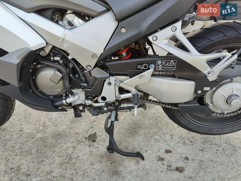 Мотоцикл Спорт-туризм Honda VFR 800X Crossrunner 2012 в Харкові фото 3 Мотоцикл Спорт-туризм Honda VFR 800X Crossrunner 2012 в Харкові